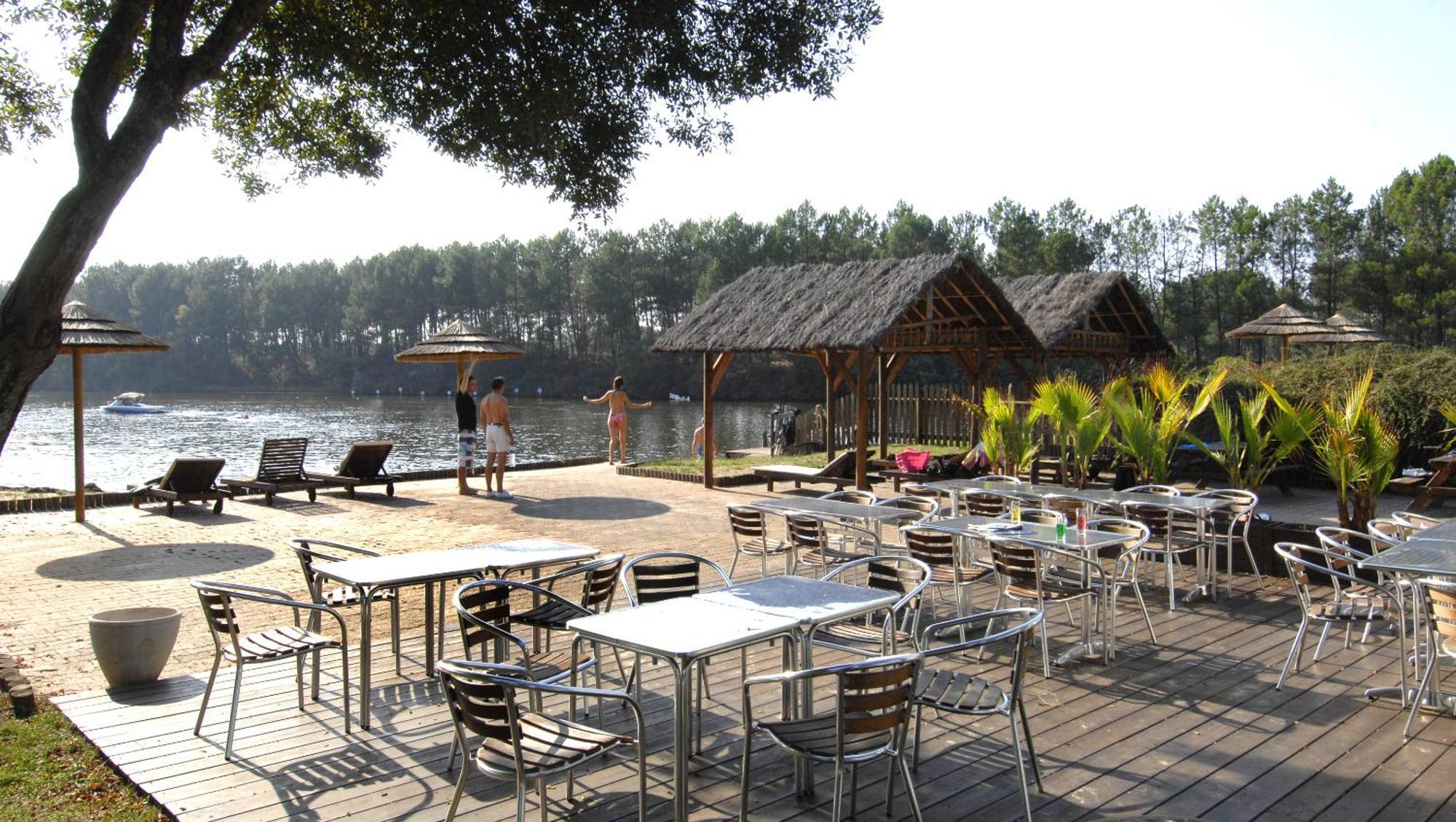 Grand Chalet De Pitrot Lacanau Exterior foto